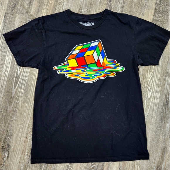 Awesome RUBIKS cube melted cube T shirt. - Picture 2 of 4